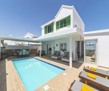 Villa Deluxe by Villa Plus