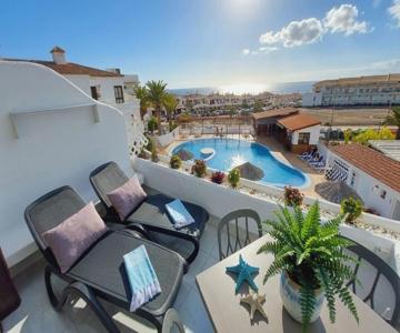 Grazioso appartamento piscina e vista mare SC770