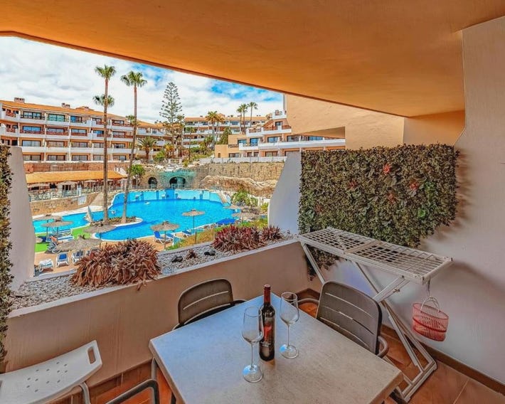 Apartment in Golf del Sur with heated pool