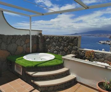 Apartamento con Vistas al mar y jacuzzi privado