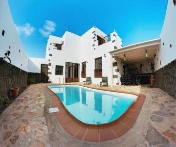 Charming House In Tinajo With Private Pool