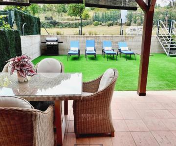 APARTAMENTO CON JARDÍN MARBLES
