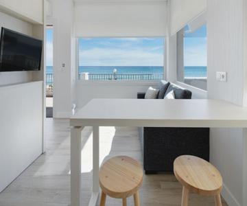 Apartamentos sobre el mar Zarautz by Egona