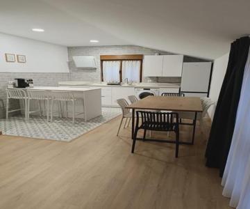 APARTAMENTOS CASA FREDI - Las LLaceries