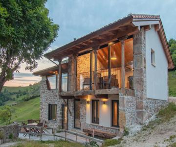 Pulieru - Picos de Europa views, designed for all seasons