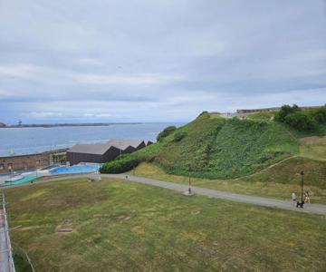 188A Cimadevilla verde y mar by R2R Consulting