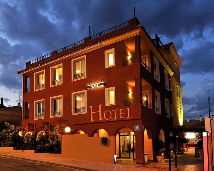 Atrium Hotel
