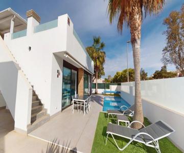 Holidoo Travel "Villa Deluxe"