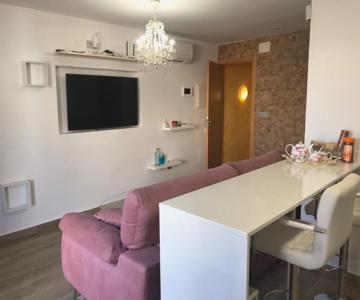 Apartamento Con Terraza Cerca Del Paseo Marítimo