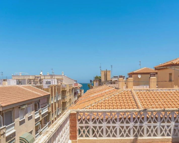 Bonito Apartamento De 3 Dormitorios En