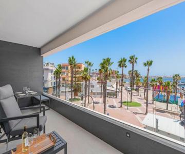 Elegance Apartment "Seaside Retreat"