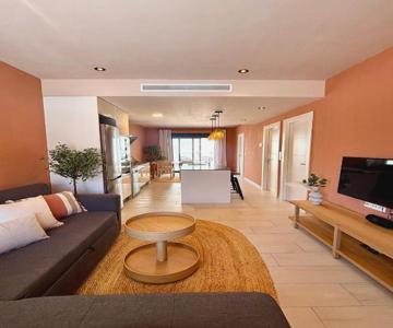 Casa Solterra - pool and beach
