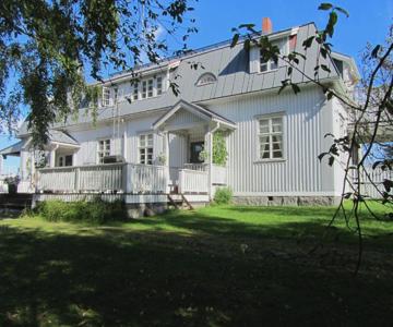 Hotelli Huiskankorpi Aseman Majatalo