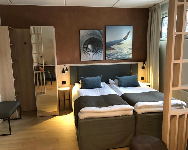 Pilot Airport Hotel