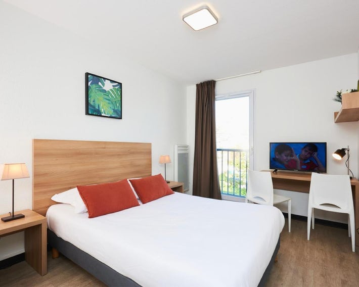 Teneo Apparthotel Talence Centre