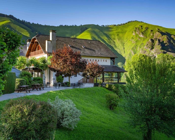 Logis Hôtel Etchemaïté