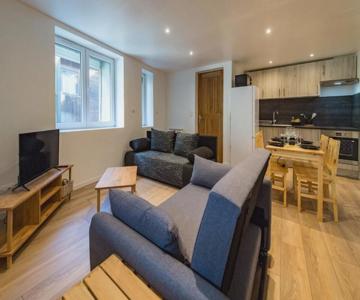 Cozy Renovated Apartment In Albiez-montrond For 2 To 4 People