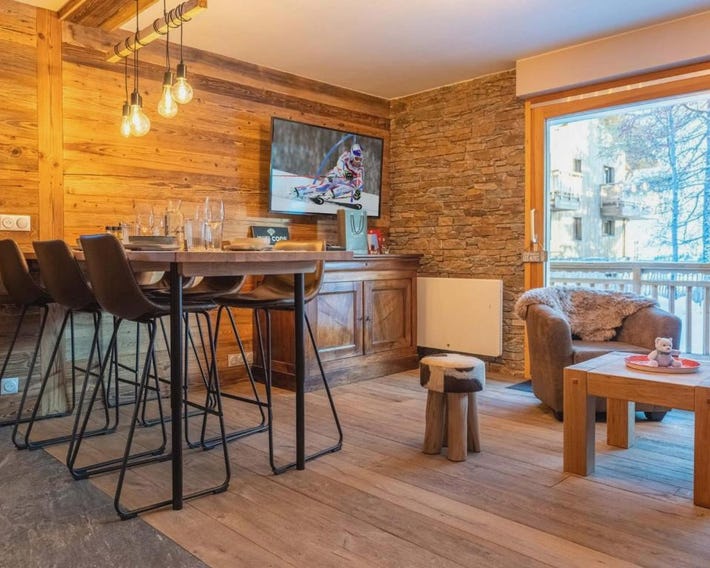 Appartement rénové coeur Alpe d'Huez avec parking et wifi