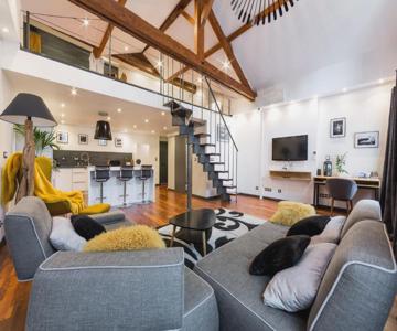 Les Suites Sainte Claire
