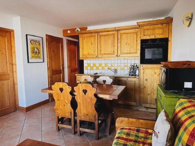 Résidence Saint Bernard - Appartement de charme pour 6 personnes, dans une résidence skis aux pieds 