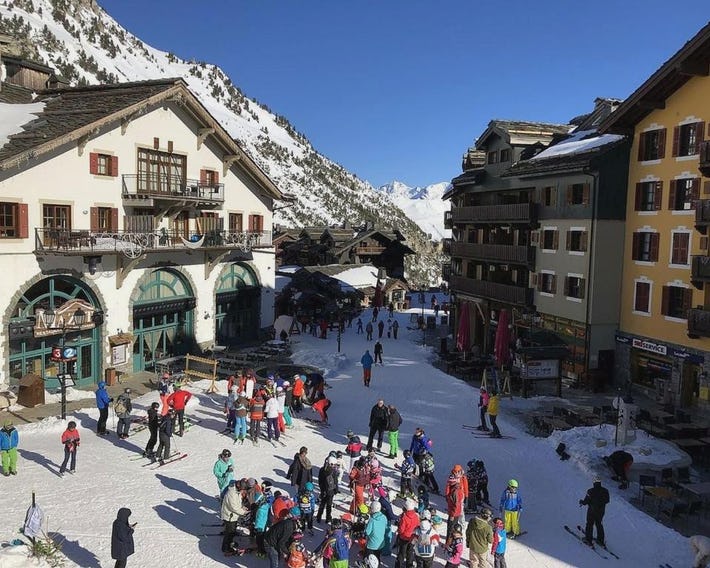 Arc1950 Prince des Cimes six bed, ski-in, ski-out, Saturday check-in-and-out