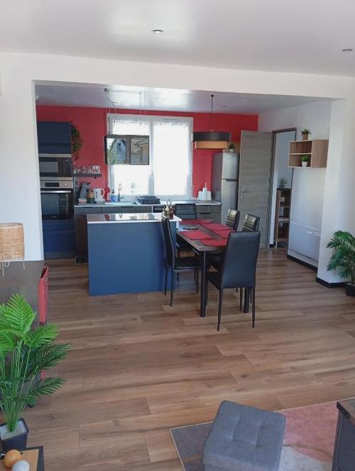 T3, 2 chambres avec parking privé