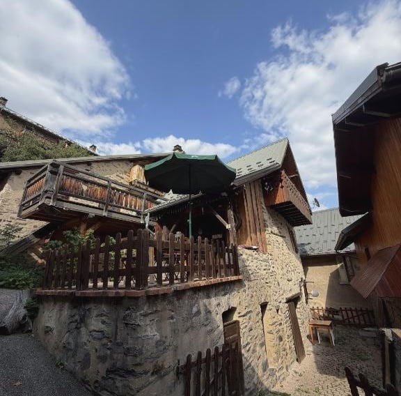 Auberge de la forêt l-Annexe