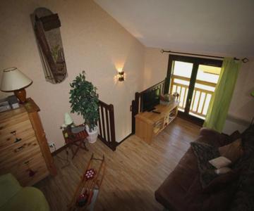 Triplex confort à 400m des pistes, 3 niveaux, 2 chambres, casier à skis, parking gratuit, Auris en O