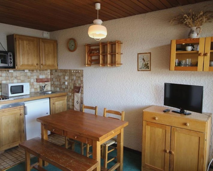 Studio cabine au pied des pistes avec balcon et parking - Auris en Oisans - FR-1-297-14