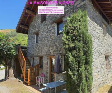 MAISON DES VIGNES- TROQUAÏROU et BECCA MOTTA