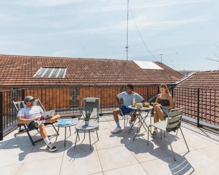 Outsite Bordeaux - Work, Connect, Explore