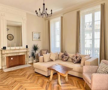 Appartement D Exception 100m2 Avec Parking - Centre Historique