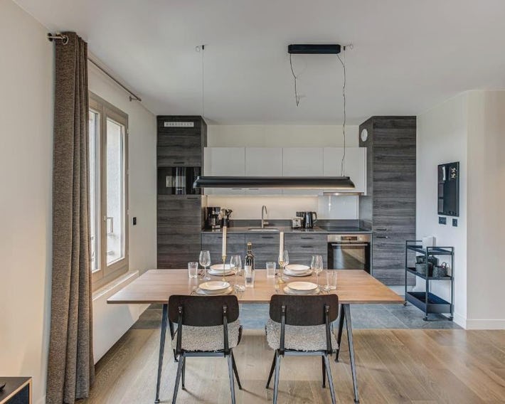 White Pearl Mountains Modern 2-bedroom apartment with great location