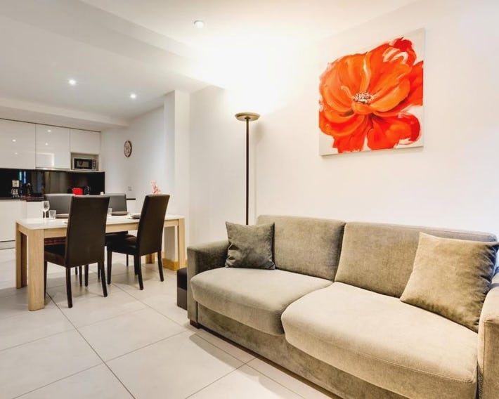 Grand Paradis B11 - Good location & parking