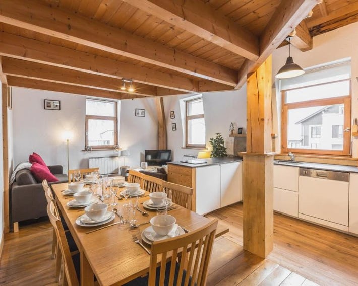 Apartment Vila 2 - Charming 2 Bedroom Haven in Chamonix