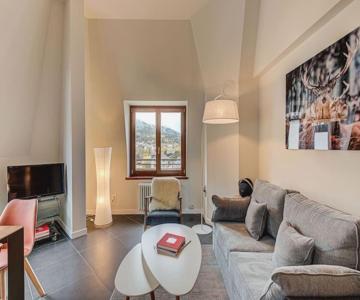 Apartment Alpes V, Alpes Agency, Central Chamonix, Sleeps 5