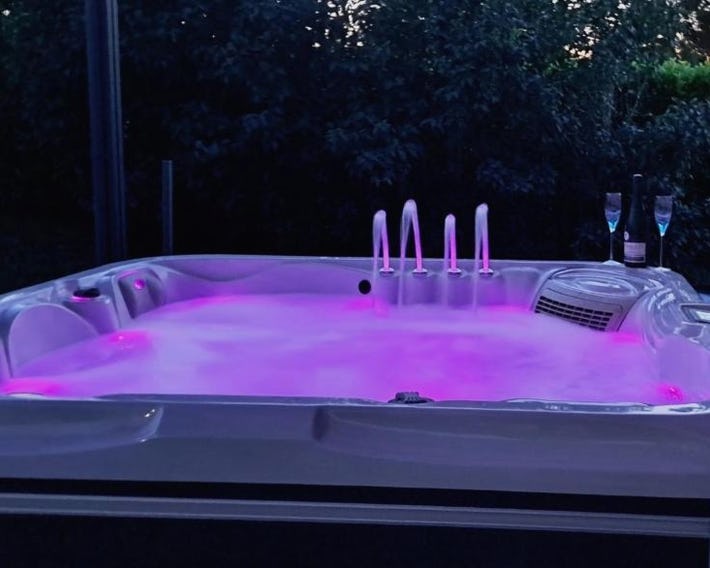 Havre de paix en Drôme villa moderne climatisée - jacuzzi "la maison d'à côté" prestations de qualit
