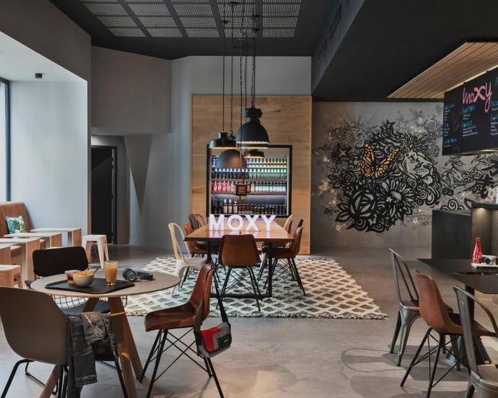 Moxy Lyon Airport