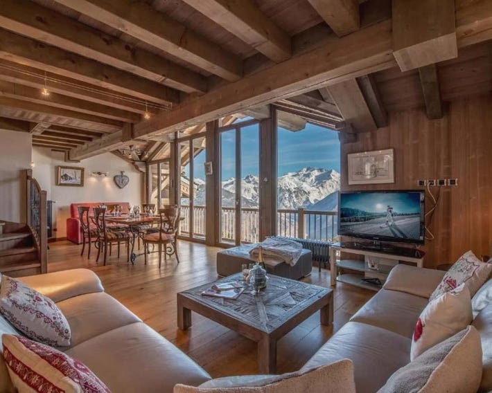 Penthouse - Mountain View & Ski Access 1850