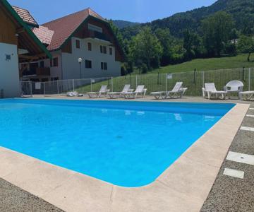 Petit cocon entre lac, golf et montagne, proche d'Annecy