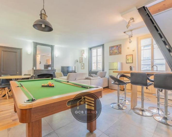 Style indus & Billard - Coeur de Grenoble