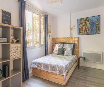 Studios Avec Parking, Clim, Balcon, Proche Tram