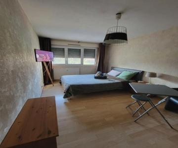 Idéal pour déplacement 4 chambres,5 lits