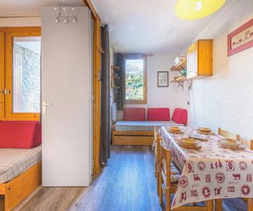 Appartement La Plagne, 1 Pièce, 4 Personnes - Fr-1-353-77