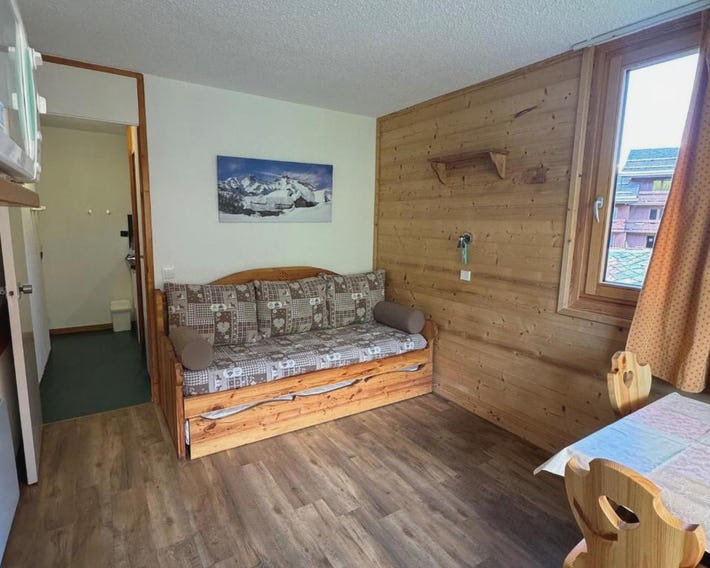 Studio chaleureux 2 pers, skis aux pieds, balcon, vue pistes
