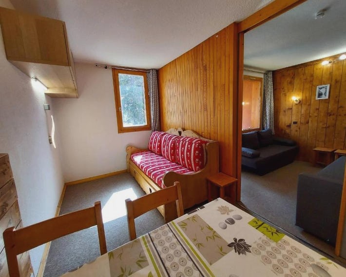 Studio divisible pour 4 pers, vue sur sapins, animaux admis - FR-1-353-90