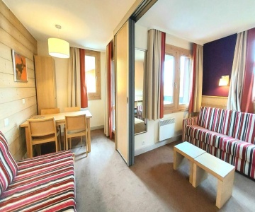 Appartement La Plagne-tarentaise, 1 Pièce, 4 Personnes - Fr-1-351-146