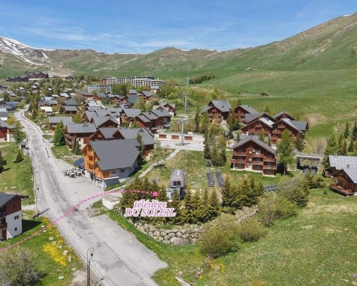 Logement Chaleureux pied de piste