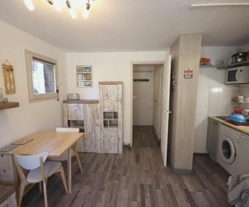 Studio Confortable Pour 2 Au Centre De Vallandry, à Côté Des Pistes Et Commerces - Fr-1-411-853