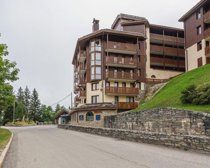 Le cheval blanc E7